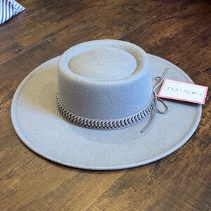 Stylish Gray Wide-Brim Hat